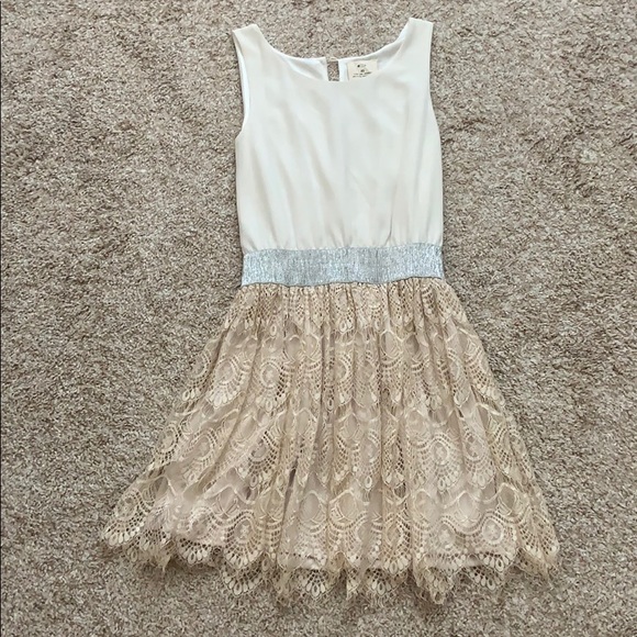 Pins & Needles Dresses & Skirts - Beautiful sleeveless dress